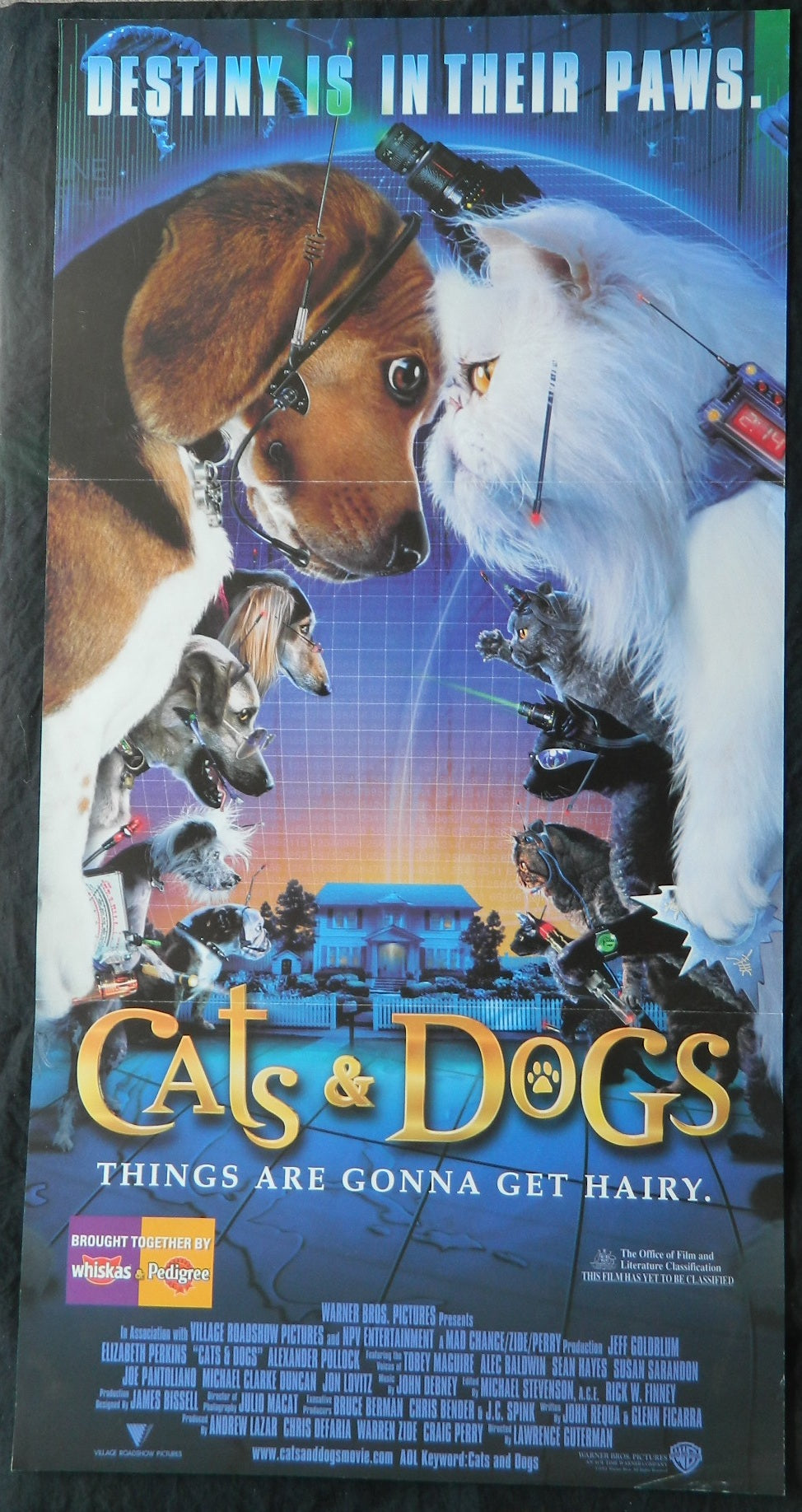 CATS AND DOGS (2001)— Original Australian daybill movie poster.